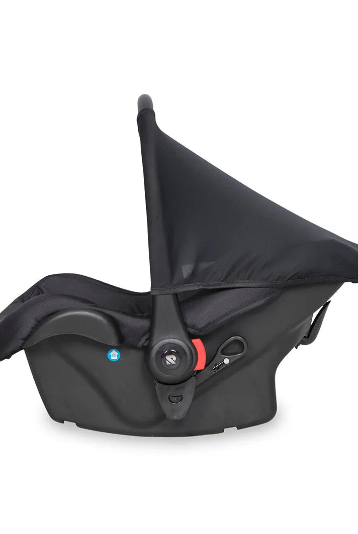 Cochecito 3 en 1 RIKO BASIC color Negro silla de paseo lateral