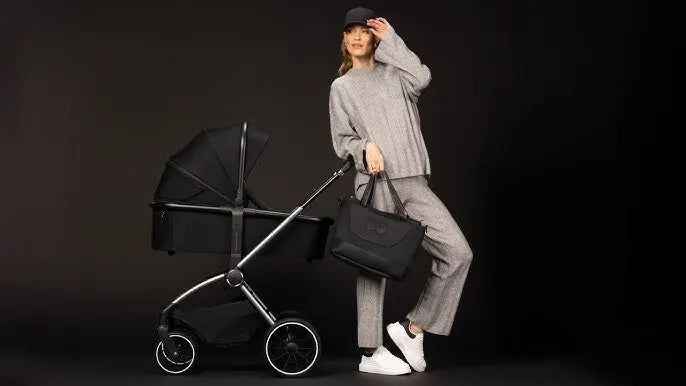 Cochecito 3 en 1 EasyGo Giro para familias urbanas que viajan en coche