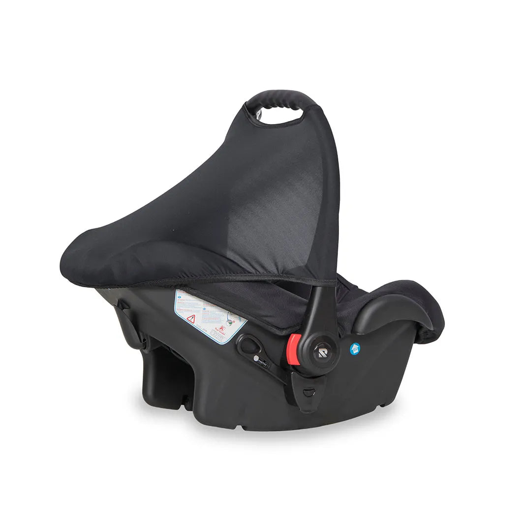 Cochecito 3 en 1 RIKO BASIC color Negro silla de paseo vista lateral izquierdo